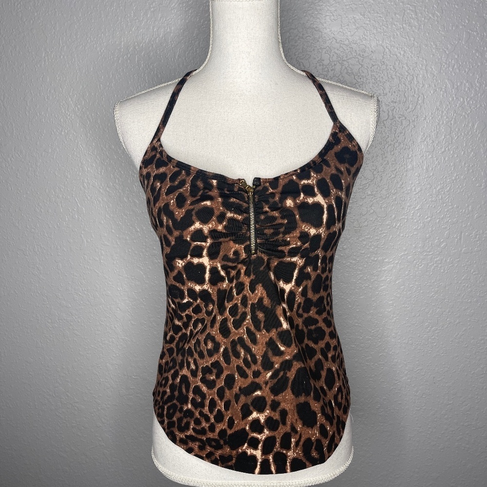 Yoga animal print top with zipper detail‎